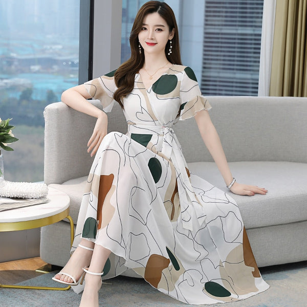 Chiffon dress women's 2022 summer short sleeve style, elegant, slim and slim, printed beach skirt