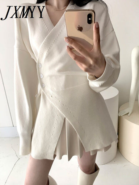 imCharms Chic Autumn And Winter Asymmetrical Waist Sweater Design Feminine Temperament Side Button Niche V-Neck Sweater