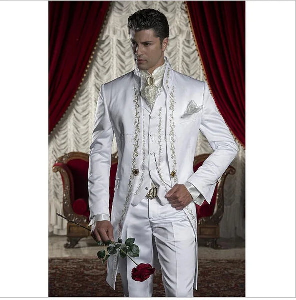 Classic Style Golden Embroidery Groom Tuxedos White Groomsmen Men's Wedding Prom Suit Blazer With Pants (Jacket+Pants+Vest)