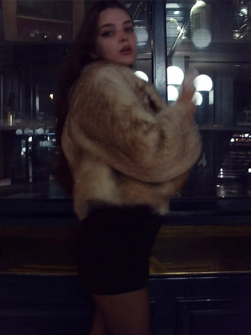 Retro Faux Fur Short Coat Women Elegant Casual Plush Lapel Single Breasted Coats Female Winter Classic Chic Street Outwear