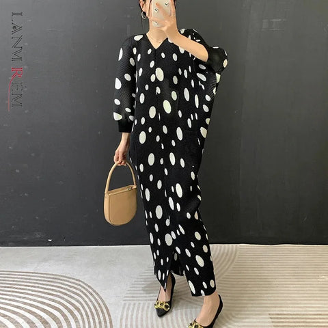 Balck Dot Printting Pleated Women's Dress V Collar Batwing Sleeve Mid-Length Mermaid Dresses 2DB6625