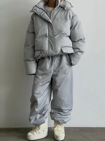 Women Vertical Striped 2‑Piece Winter Outfit Detachable Hood Puffer Jacket Drawstring Baggy Snow Pants Warm Matching Sets