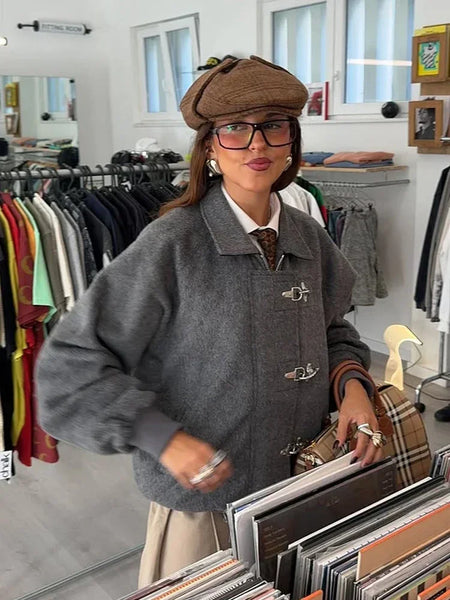 Grey Lapel Woolen Blend Short Coat Women Solid Single Breasted Long Sleeves Pockets Loose Jacket Lady Autumn Street Outerwear