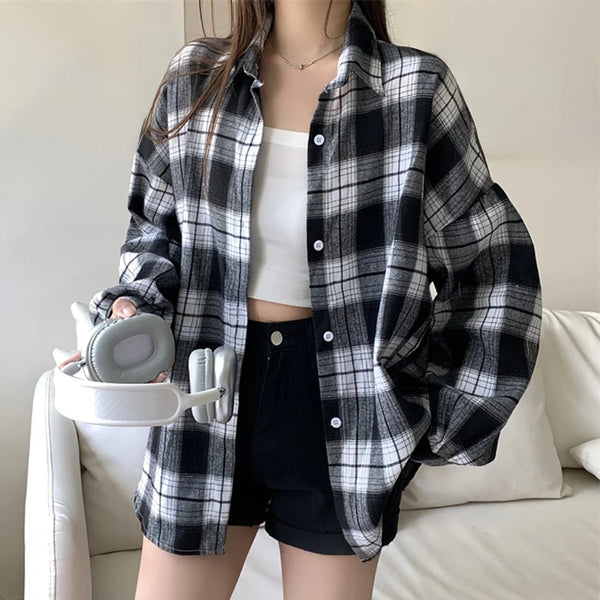 Black Flannel Shirt for Women Long Sleeve Collared Button-Up Tartan Plaid Shirt Jacket Teen-girl Casual Everyday Outfit