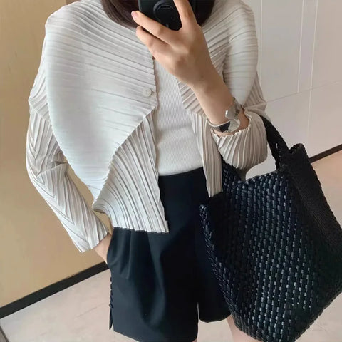 Style High‑Quality Women Pleated Blazer, Lapel Single Button Short Long‑Sleeve Coat, Casual Elegant Outerwear