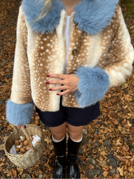 Deer Print Faux Fur Cropped Jacket Women Blue Contrast Lapel Cuff Button Up Fluffy Warm Coat Winter Casual Street Outwear