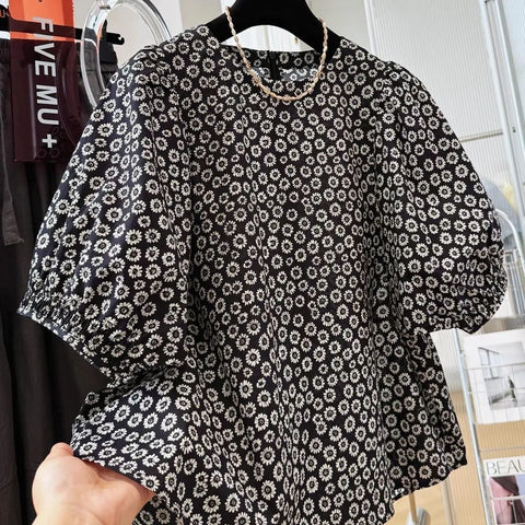 Plus Size Women's Summer Floral Short-Sleeve Relaxed Fit Shirt Fits 331 lb