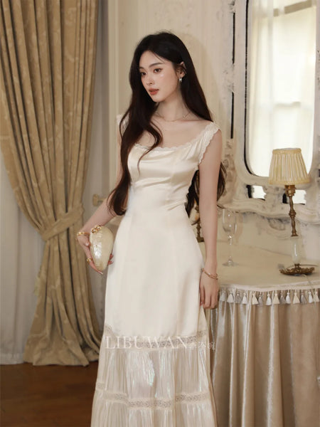 Baroque Acetate Textured Lace Spliced Charming and Elegant Flowy Dress