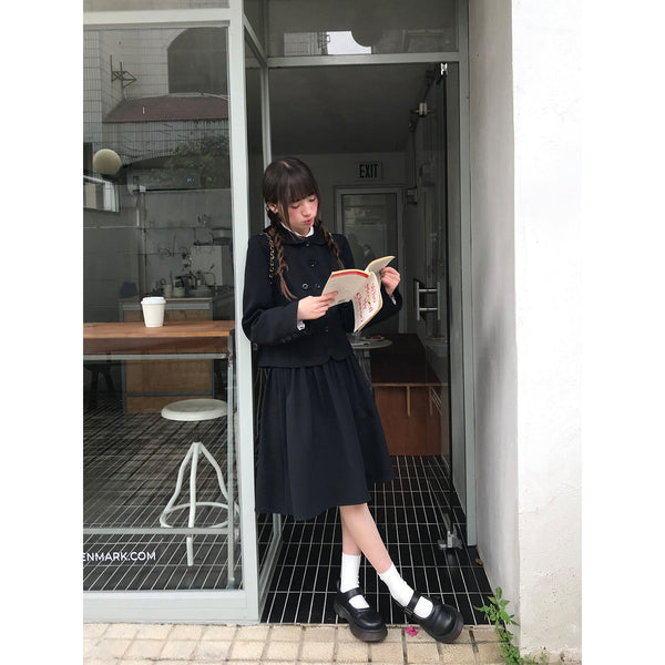 Women's Loose Fit Long Sleeve Solid Color Cotton Suit Set with Removable Cape in Artistic Retro Style