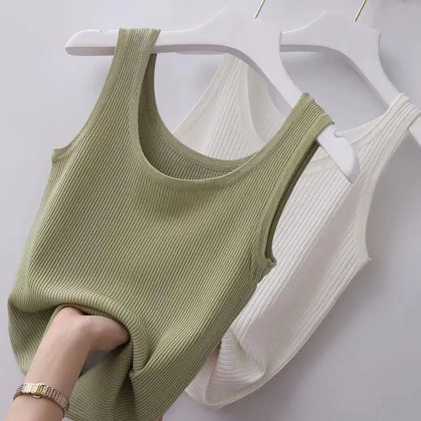 Women's Slim Fit Solid Color Polyester Sleeveless Pullover Vest Lightweight Casual Short Style for Spring in White
