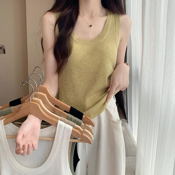 Women's Slim Fit Pullover Polyester Solid Color Sleeveless Vest for Layering in Beige Black White Green