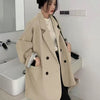 Women's Relaxed Blazer, Lapel Collar, Long Sleeves and Pocket Detail