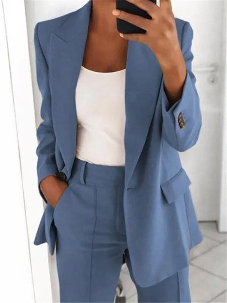 Women's Solid-Color Blazer with Notched Lapels and a Button Front