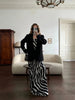 Women's Deep V-Neck Slim-Fit Blazer with Long Sleeves and a Single-Button Front