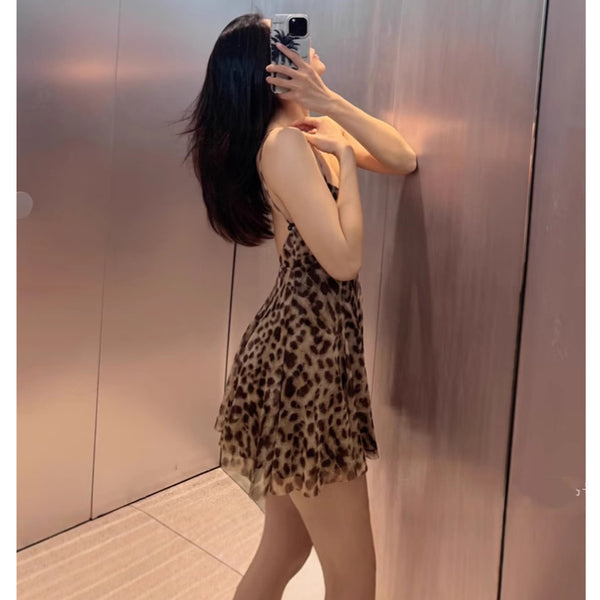 Women's Leopard Print Mini Dress, V-Neck Spaghetti Strap Backless Pleated Cami Dress with Lace-Up Back