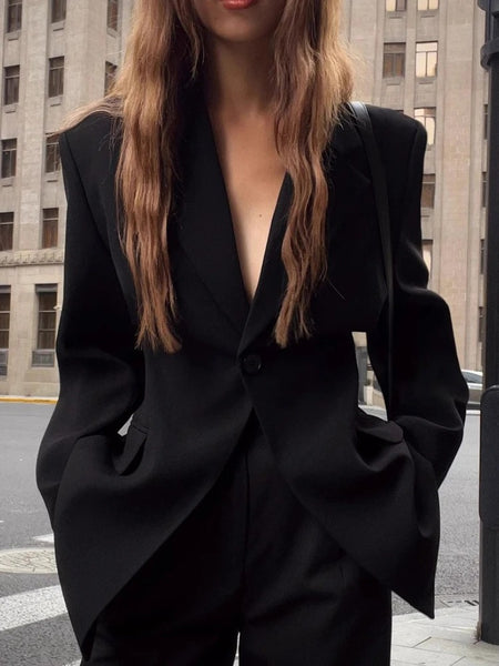 Women's Slim-Fit Black Blazer with Long Sleeves for Spring and Autumn