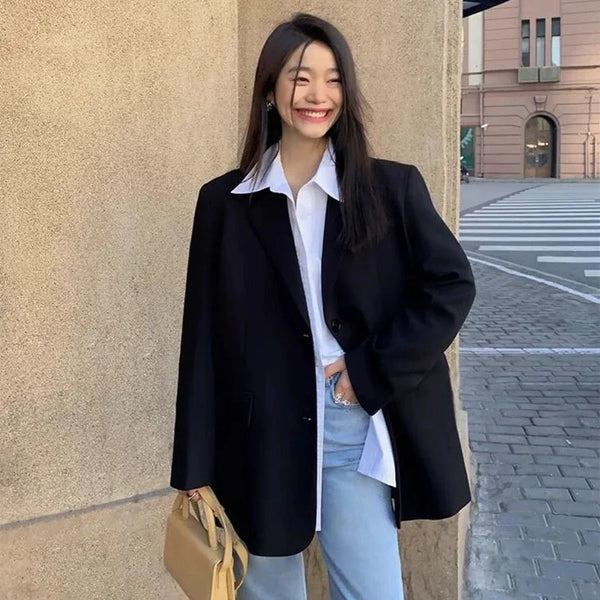 Women's Loose Fit Blazer with Notched Lapels and Long Sleeves in Black or Dark Grey for Spring and Autumn