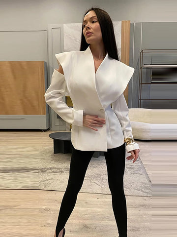 Women's Double-Breasted Blazer with Sculpted Lapels and a Cinched Waist