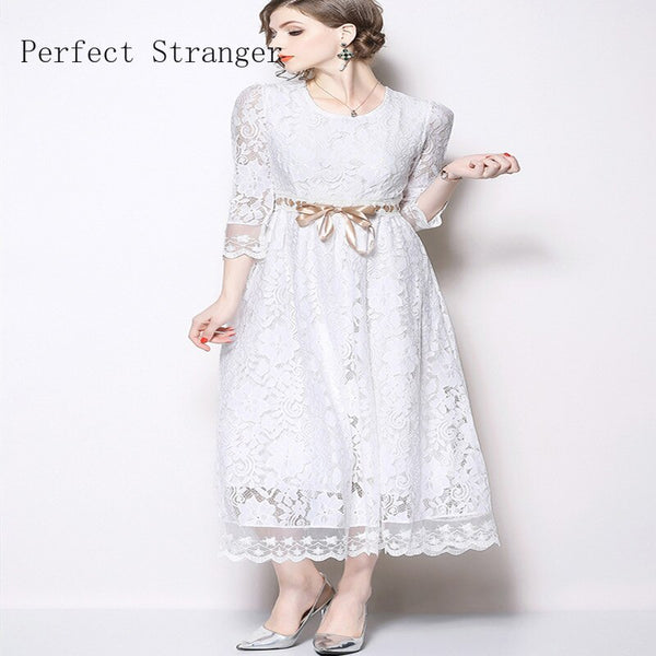 2022 Autumn   Elegant Round Collar Pure Color Three-quarter Sleeve Woman Long Lace Dress  White