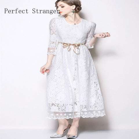 2022 Autumn   Elegant Round Collar Pure Color Three-quarter Sleeve Woman Long Lace Dress  White