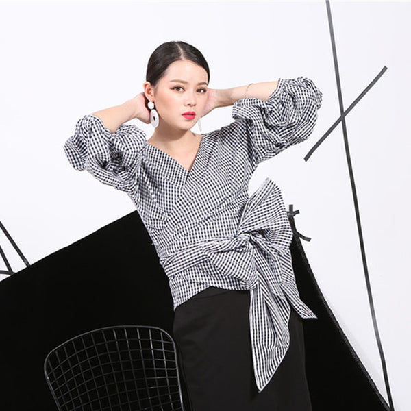 Autumn Summer V-collar Three-quarter Lantern Sleeve Waist Bandage Bow Sexy Loose Shirt Women Blouse Tide W00