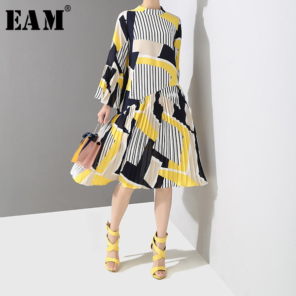 [EAM] 2023 Spring Autumn Stand Collar Long Flare Sleeve Pattern Striped Printed Pleated Loose Dress Women Tide JO585