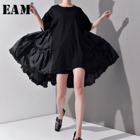 [EAM] 2023 Spring Summer Round Neck Half Sleeve Pleated Split Joint Loose Oversize Big Size Dress Women Tide JS7910