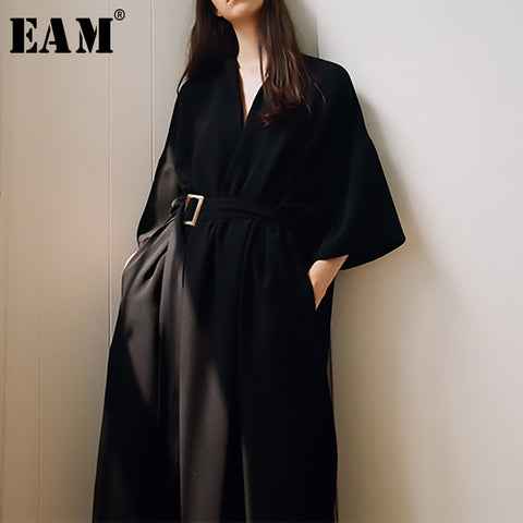 [EAM] 2022 Spring Summer V-Neck Half Sleeve Black Loose Waist Bandage Pocket Long Big Size Dress Women Tide JT063