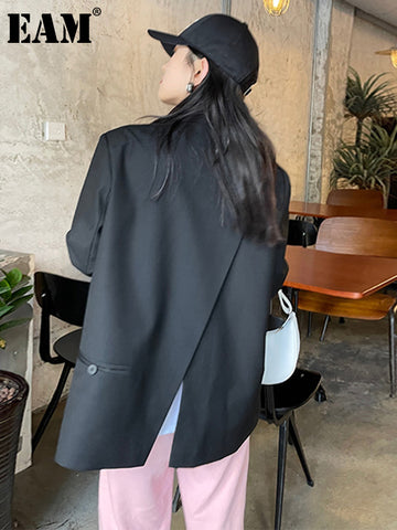 [EAM]  Women Black Back Slit Big Size Blazer Lapel Long Sleeve Loose Fit Jacket Tide Spring Autumn 2023 1DE1412