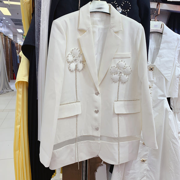 French Style Loose Flower Rhinestone White Suit Coat Women Elegant Suit Collar Padded Shoulder Long Sleeve Pocket Blazer Jacket