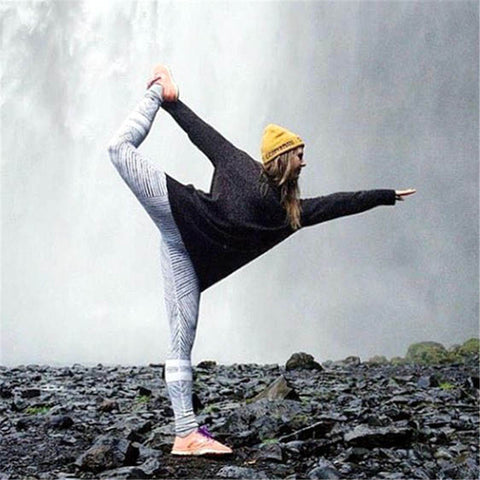 Harajuku fashion striped fitness slim legging athleisure elastic 2022 push up winter leggings for women black white jegging sale