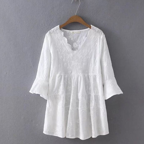 Japanese Summer Mori Girl Sweet Shirt Women Solid White V-neck  Embroidery Flare Sleeved Female Kawaii Cotton Blouses Blusa Z103