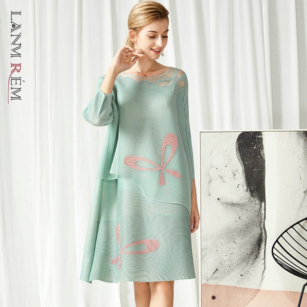 LANMREM 2022 Autumn Buttefly Diamond Patchwork Mesh Dress Female Pleated Loose Design Dresses Women Clothes 2W1948