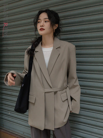 LANMREM Casual Belt Blazer Women's Autumn Notched Irregular Niche High-end Solid Color Loose Coats Lady Clothing 2R3619