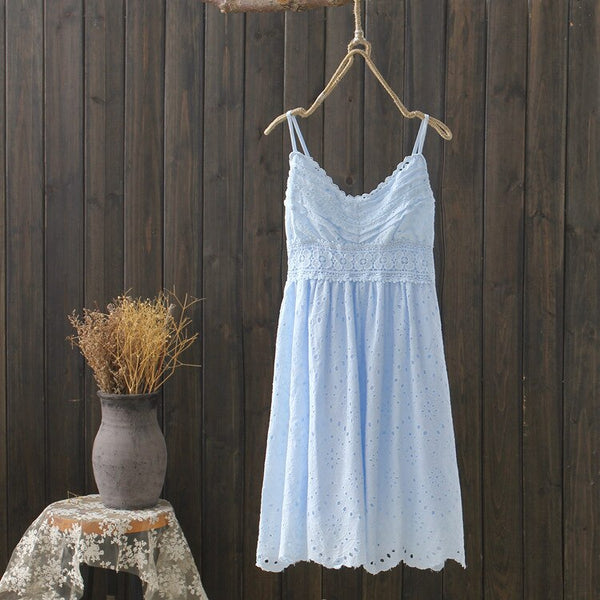 Little fresh seaside holiday V-neck Waist Beach skirt fairy temperament Cotton Linen Lace open back suspender dress
