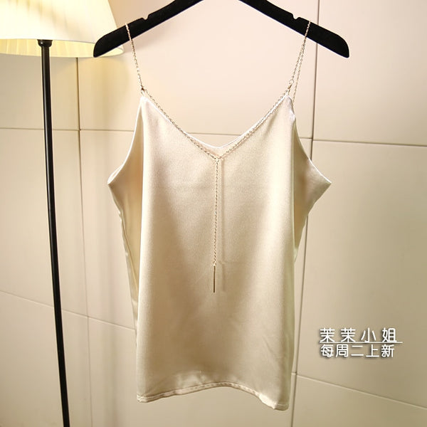 New Arrival Summer Women Fashion Sexy V Low Cut Grosgrain Metal Strip Short Solid Crop Top Female Beach Club Colar Camisole