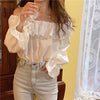 Off Bahu Tops Musim Gugur Desain Baru Lucu Manis Gadis Solid Putih Kemeja Blus Wanita Mengacak-acak Hollow Keluar Renda Putih Top blusas
