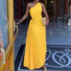 One-shoulder Dress Women Diagonal Collar Sleeveless Pleated Dress Sexy Hollow Out A-Line Long Dress Slim Party Dress