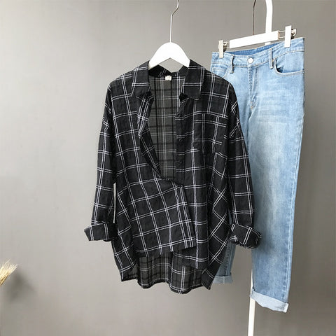 Plus Long Plaid Women Blouses Knee Length 2022 Fall BF Style Loose Cotton Linen Shirts Female White Black Casual Blouses