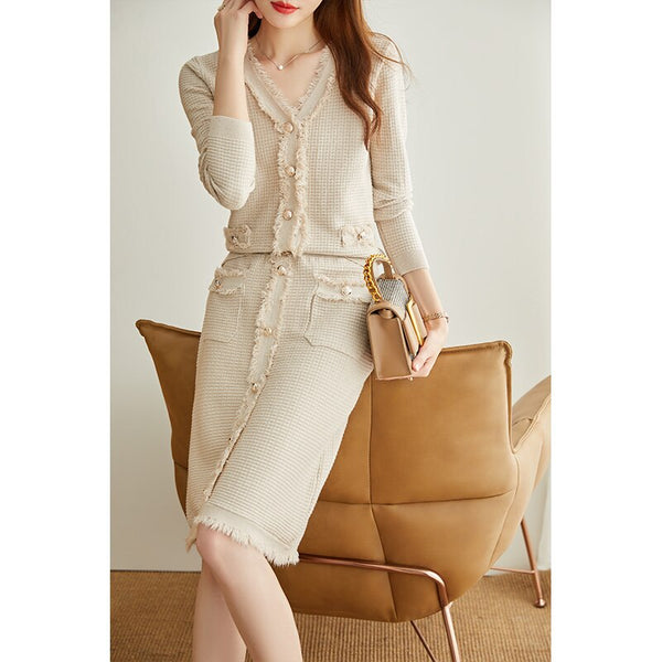 Qiu dong temperament socialite knitting two-piece autumn wind brim minus age paragraph small sweet wind leisure suit skirt