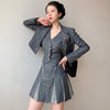 SHENGPALAE Chic Metal Chain Single Button Short Blazer And High Waist Pleated Contrast Color Mini Skirt For Women 5E3375