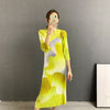 SuperAen Printed Loose Slim Autumn 2022 Three Quarter Straight V-Neck Casual Mid-Calf Dresses Women